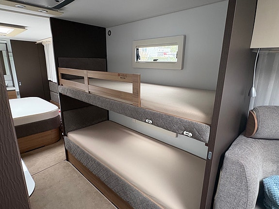 Adria Alpina 903 HT, AC, mover, tält 24 of 30