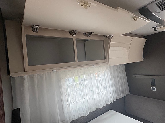 Adria Alpina 903 HT, AC, mover, tält 22 of 30