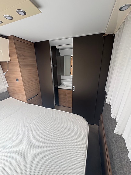 Adria Alpina 903 HT, AC, mover, tält 7 of 30