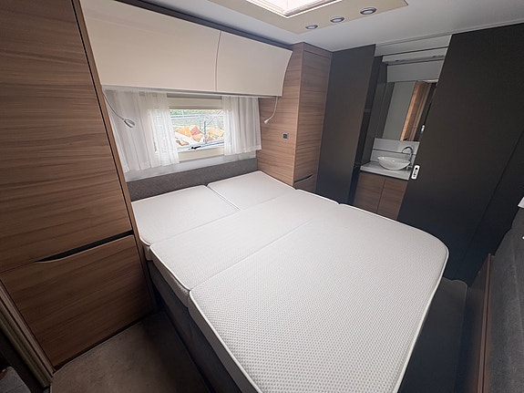 Adria Alpina 903 HT, AC, mover, tält 10 of 30