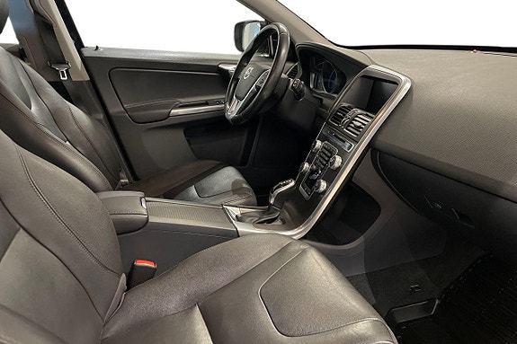 Volvo XC60 18 of 25