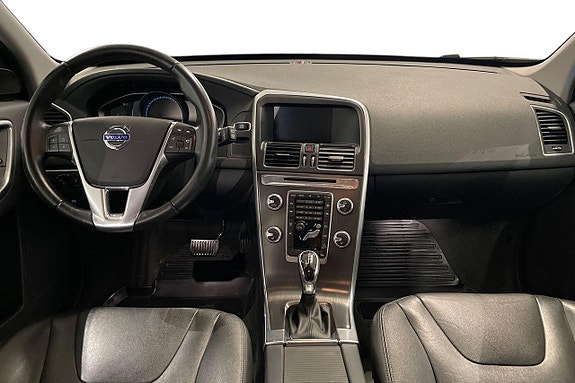 Volvo XC60 10 of 25