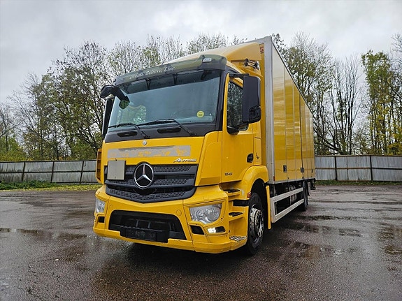 Distributionsbil Mercedes-Benz Antos 1843 -2014 via auktion