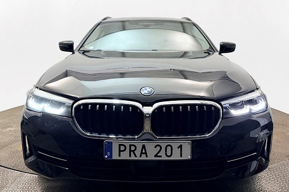 BMW 530e 4 of 30
