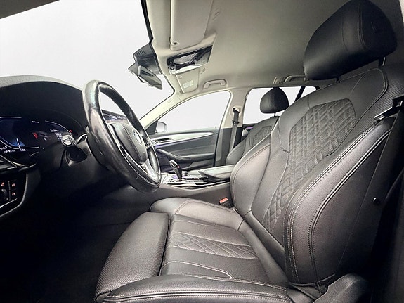 BMW 530e 13 of 30