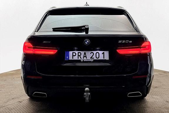 BMW 530e 8 of 30