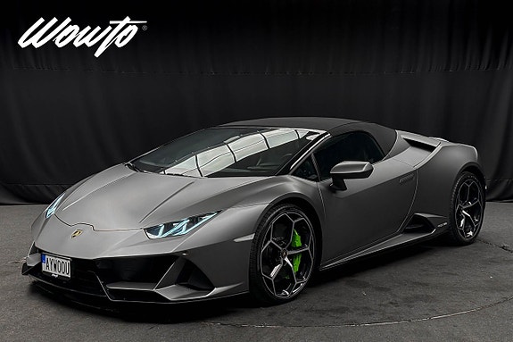 Lamborghini Huracan 2 of 5