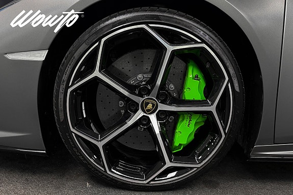 Lamborghini Huracan 21 of 22
