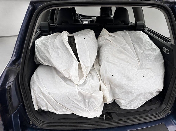 Volvo V70 8 of 13
