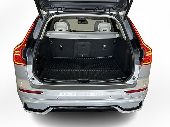 Volvo XC60 16 of 17