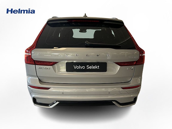 Volvo XC60 6 of 17