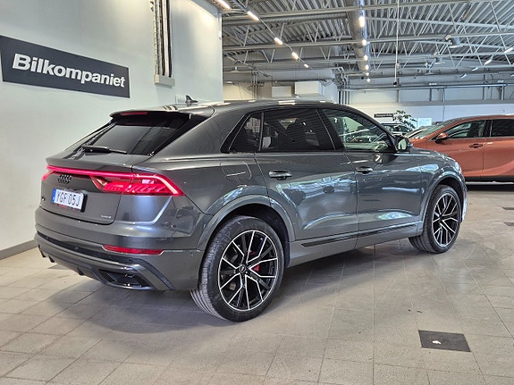 Audi Q8 3 of 13
