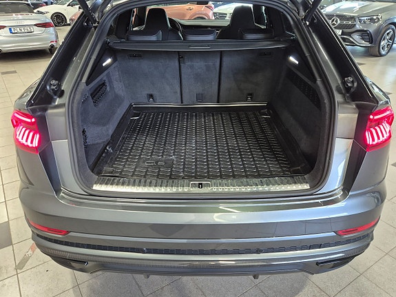 Audi Q8 6 of 13
