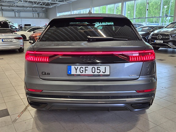Audi Q8 5 of 13