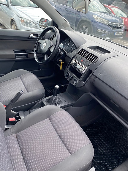 Volkswagen Polo 3 of 4