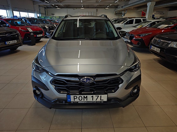 Subaru Crosstrek 2 of 5