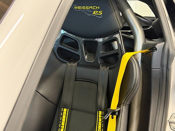 Porsche 718 19 of 30