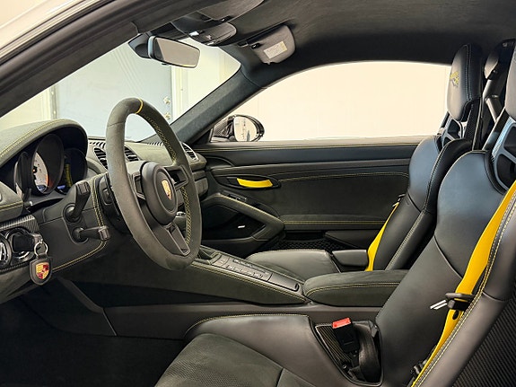 Porsche 718 20 of 30