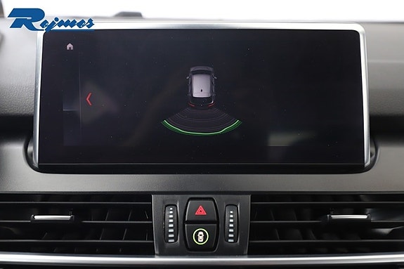 BMW 225xe 14 of 22