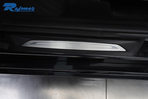 BMW 225xe 18 of 22