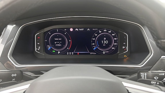 Volkswagen Tiguan Allspace 9 of 12