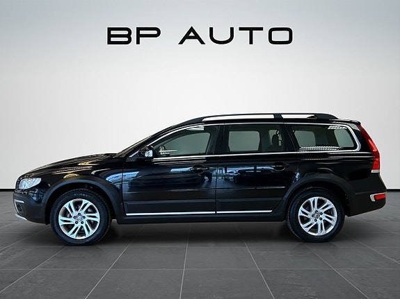 Volvo XC70 3 of 5