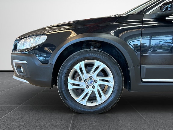 Volvo XC70 26 of 27