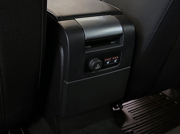 Volvo XC70 23 of 27