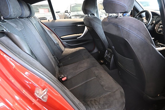 BMW 118i 13 of 20