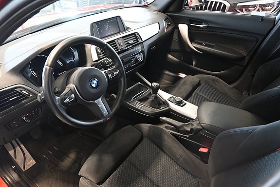 BMW 118i 7 of 20