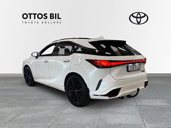Lexus RX500h 2 of 12