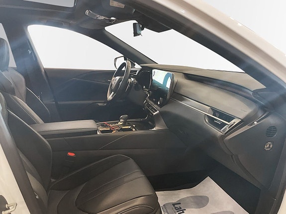 Lexus RX500h 6 of 12
