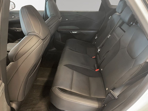 Lexus RX500h 7 of 12