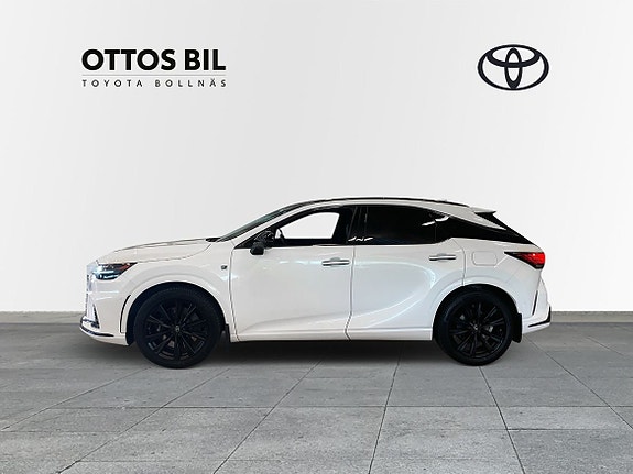Lexus RX500h 3 of 12