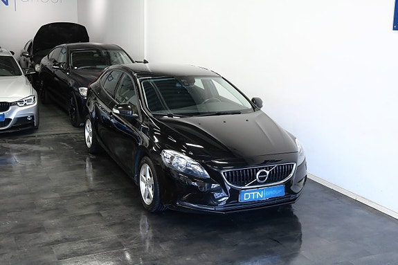 Volvo V40 5 of 17