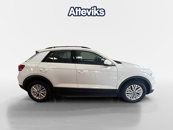 Volkswagen T-Roc 16 of 18