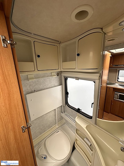 Adria CLASSICA 563 UK | ALDE | VÅNINGSSÄNG 18 of 19