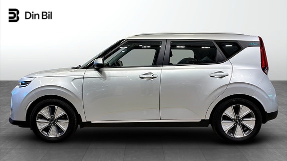 Kia e-Soul 2 of 5
