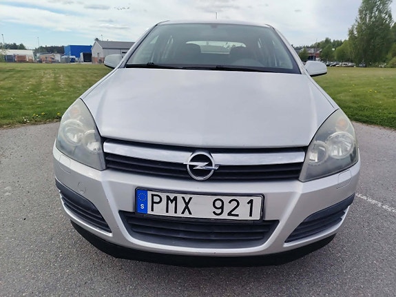 Opel Astra 10 of 24
