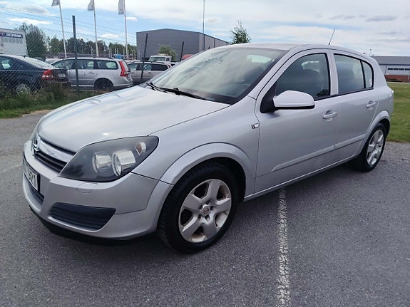 Opel Astra 11 of 24