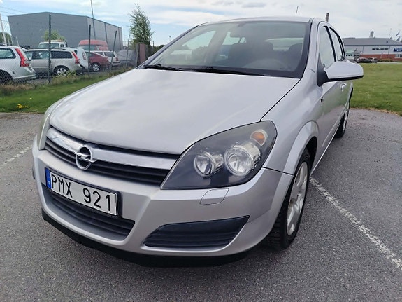 Opel Astra 21 of 24