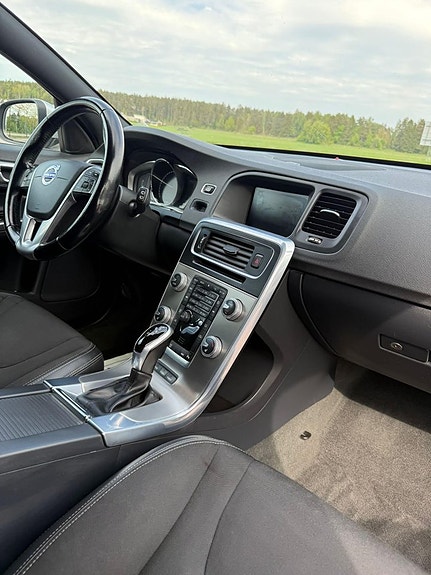 Volvo V60 5 of 5