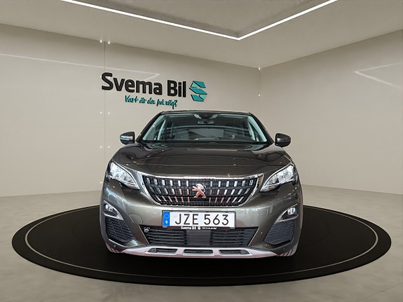 Peugeot 3008 2 of 5