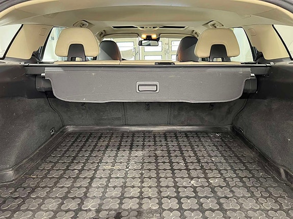 Volvo V60 26 of 27