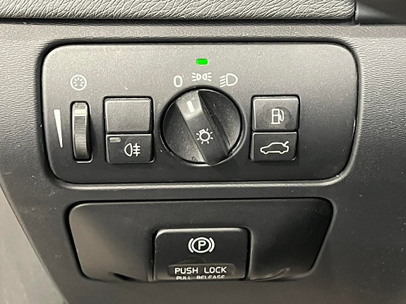Volvo V60 11 of 27