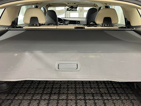 Volvo V60 27 of 27