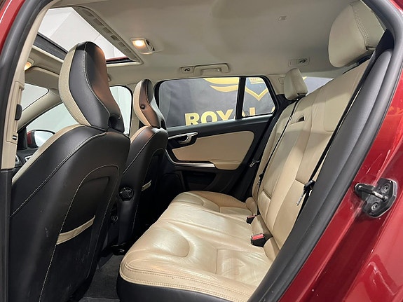 Volvo V60 22 of 27