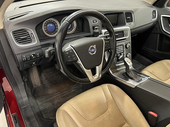 Volvo V60 17 of 27