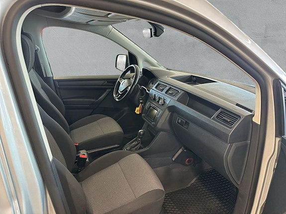 Volkswagen Caddy 11 of 24