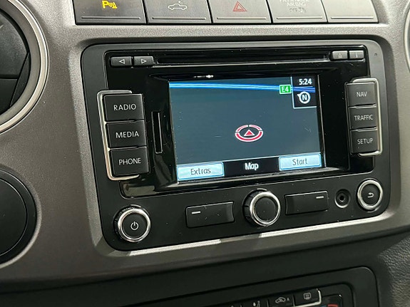 Volkswagen Amarok 15 of 16
